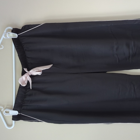 Victoria's Secret Heart Stripe Pajama Pants MEDIUM Black Pink Silky Satiny Feel - Picture 7 of 16